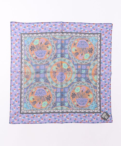 ANNA SUI(アナスイ)の「シルクプリントプチスカーフ(バンダナ/スカーフ・レディース・ブラック/ピンク/パープル/イエロー・FREE)」の1枚目の写真