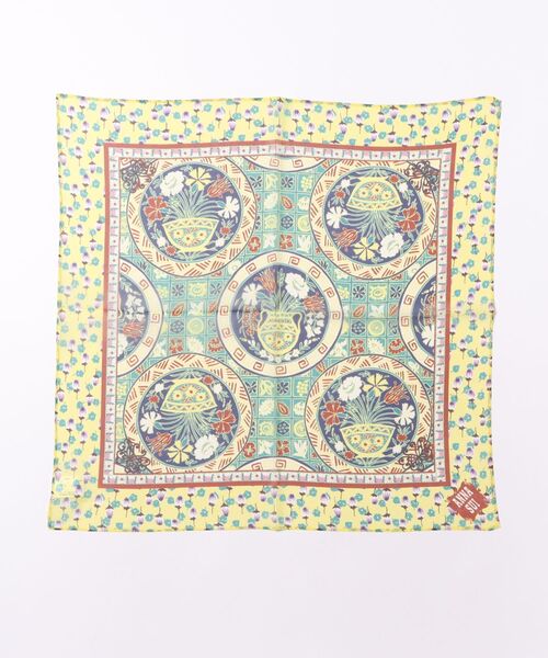 ANNA SUI(アナスイ)の「シルクプリントプチスカーフ(バンダナ/スカーフ・レディース・ブラック/ピンク/パープル/イエロー・FREE)」の3枚目の写真