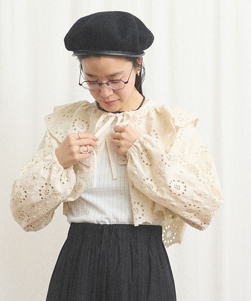 fig London(フィグロンドン)の「_Agnes bolero(カーディガン/ボレロ・レディース・ブラック/アイボリー・FREE)」の4枚目の写真