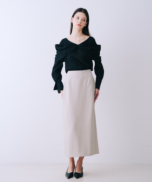 SELFIST(セルフィスト)の「クロスリボンモチーフブラウス 春服 夏服 リボン フェミニン きれいめ 大人(シャツ/ブラウス・レディース・ブラック/オフホワイト・フリー)」の14枚目の写真