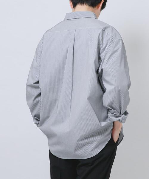 ITEMS URBANRESEARCH（アイテムズ アーバンリサーチ）の「『イージーケア/UVカット』高機能ストライプレギュラーカラーシャツ（シャツ/ブラウス・メンズ・ブラック/ブルー・LARGE/MEDIUM）」の6枚目の写真