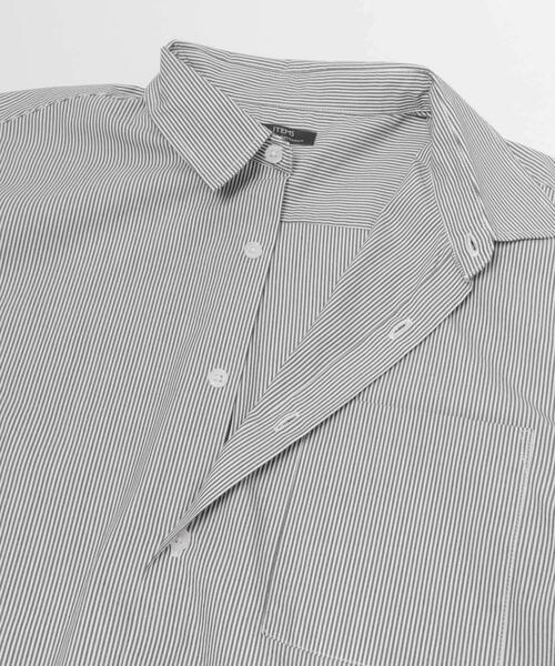 ITEMS URBANRESEARCH（アイテムズ アーバンリサーチ）の「『イージーケア/UVカット』高機能ストライプレギュラーカラーシャツ（シャツ/ブラウス・メンズ・ブラック/ブルー・LARGE/MEDIUM）」の8枚目の写真