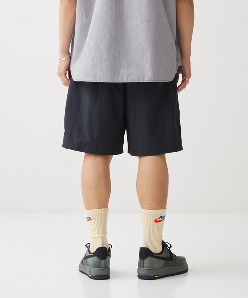 NIKE(ナイキ)の「ナイキ スポーツウェア クラブ メンズ スポーツ ショートパンツ / Nike Sportswear Club Men's Sport Shorts IF0845-010 Black(その他パンツ・メンズ・ブラック・L/M/S/2XL/XL)」の6枚目の写真