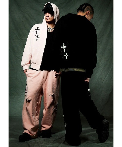 SUPPLIER(サプライヤー)の「A'GEM/9 × .kom 『SUPPLIER/サプライヤー』Multiple Cross Leather Patch Thermal Zip Hoodie/マルチプルクロスレザーパッチサーマルジップパーカー(パーカー・メンズ・ピンク/ブラック・L/XL)」の4枚目の写真