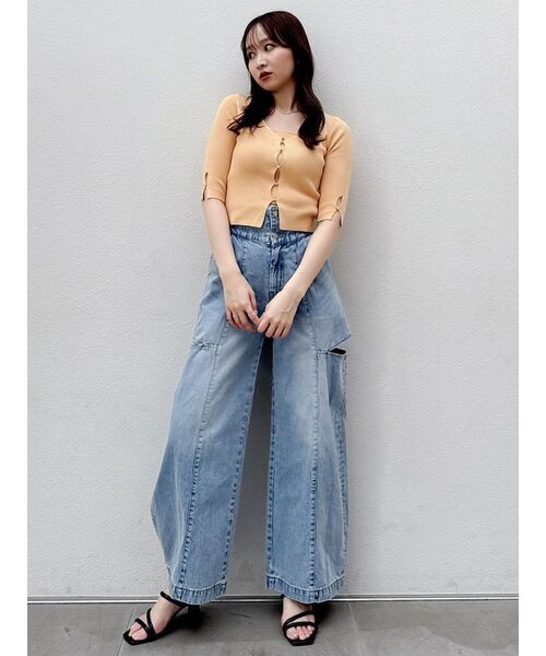 dazzlin(ダズリン)の「ハイウエスト2wayワイドデニムパンツ(デニムパンツ・レディース・インディゴブルー/ブルー・MEDIUM/SMALL)」の16枚目の写真