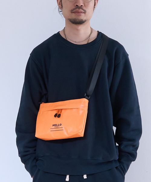 1/2 HALF(ニブンノイチハーフ)の「1/2HALF HELLO MESSENGER-S(ボディバッグ/ウエストポーチ・メンズ・ブラック/エメラルド/オリーブ/ブルー/レッド/ホワイト/オレンジ/イエロー・FREE)」の8枚目の写真