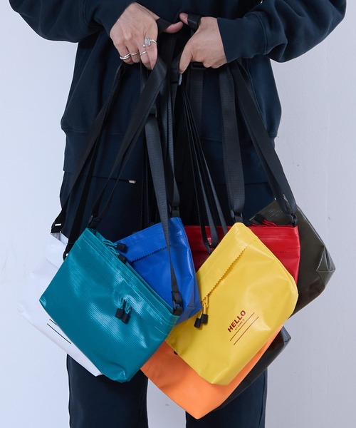 1/2 HALF(ニブンノイチハーフ)の「1/2HALF HELLO MESSENGER-S(ボディバッグ/ウエストポーチ・メンズ・ブラック/エメラルド/オリーブ/ブルー/レッド/ホワイト/オレンジ/イエロー・FREE)」の12枚目の写真