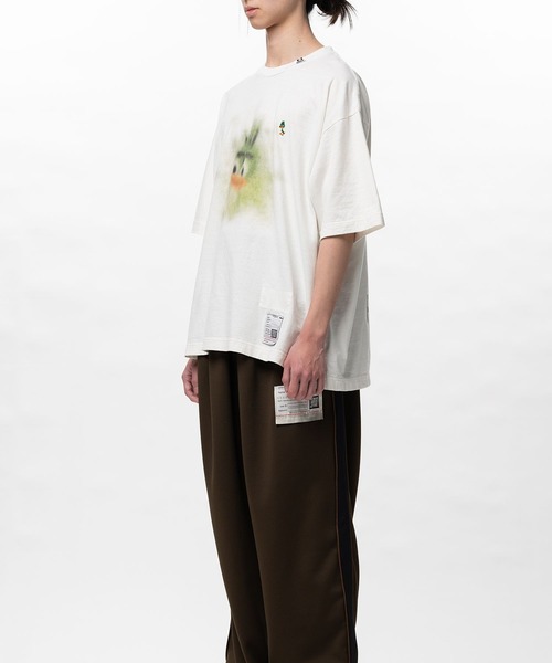 Maison MIHARA YASUHIRO（メゾンミハラヤスヒロ）の「【MIHARAYASUHIRO/ミハラヤスヒロ】Leon Printed T-shirt / LEON PRINTED TEE（Tシャツ/カットソー・メンズ・ホワイト/ブラック・48/46/44）」の7枚目の写真