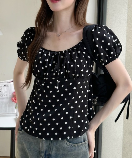 Ada.（エイダ）の「ドット柄 2WAY オフショルダー フロントリボン ギャザー ブラウス（シャツ/ブラウス・レディース・ホワイト/アイボリー/ブラック・FREE）」の3枚目の写真