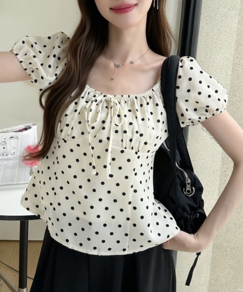 Ada.（エイダ）の「ドット柄 2WAY オフショルダー フロントリボン ギャザー ブラウス（シャツ/ブラウス・レディース・ホワイト/アイボリー/ブラック・FREE）」の10枚目の写真