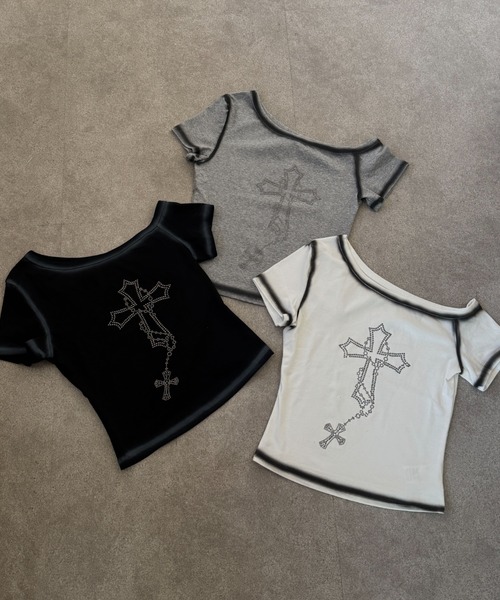 lilful(リルフル)の「【26年春夏新作】Y2K クロスプリント グラデーション ワンショルダートップス(Tシャツ/カットソー・レディース・グレー/ブラック/ホワイト・F)」の9枚目の写真