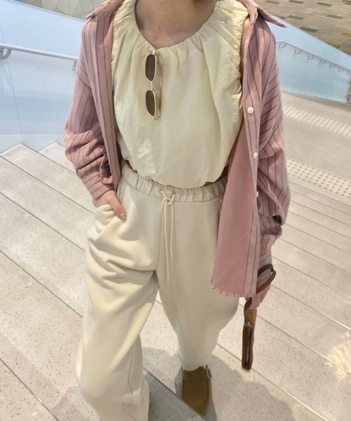 ISOOK(アイスー)の「ピーチスキンストライプシャツ(kiharu select) / 長袖 ブラウス オーバー ルーズ 青シャツ(シャツ/ブラウス・レディース・ライトブルー/ピンク・FREE)」の9枚目の写真