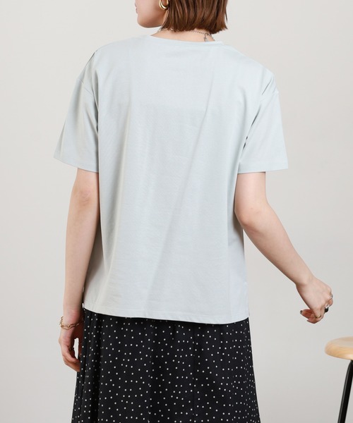 Anna Nicola(アンナニコラ)の「Anna Nicola モデルモチーフ半袖Tシャツ(Tシャツ/カットソー・レディース・サックスブルー/オフホワイト/ブラック・38)」の7枚目の写真