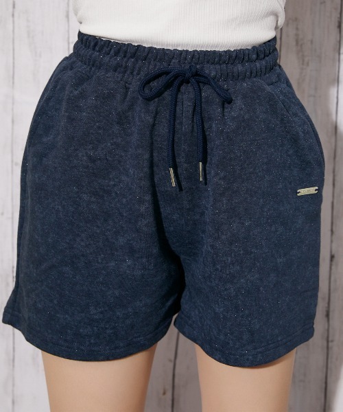 GORGE(ゴージ)の「《ラメ入りムラ染め風》ゆるシルエットスウェットショートパンツ/春夏/全3色(その他パンツ・レディース・オフホワイト/ネイビー/ブラック・F)」の17枚目の写真