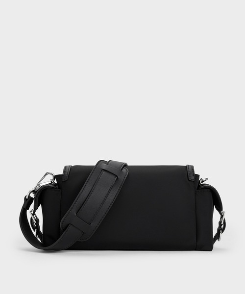 CHARLES & KEITH(チャールズ & キース)の「Levy レヴィー ナイロン バックル クロスボディバッグ(ボディバッグ/ウエストポーチ・レディース・スミクロ/オートミール・S)」の16枚目の写真