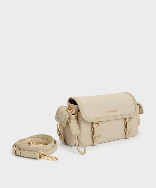 CHARLES & KEITH(チャールズ & キース)の「Levy レヴィー ナイロン バックル クロスボディバッグ(ボディバッグ/ウエストポーチ・レディース・スミクロ/オートミール・S)」の7枚目の写真
