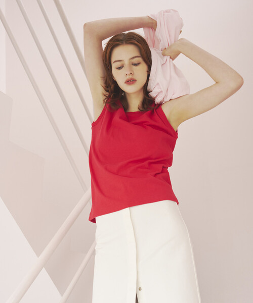 FilMelange(フィルメランジェ)の「FilMelange × Firsthand/フィルメランジェ 別注 ELENI / ノースリーブ クルーネック Tシャツ(Tシャツ/カットソー・レディース・ピンク/レッド・FREE)」の3枚目の写真