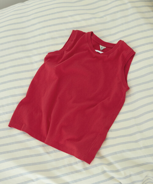 FilMelange(フィルメランジェ)の「FilMelange × Firsthand/フィルメランジェ 別注 ELENI / ノースリーブ クルーネック Tシャツ(Tシャツ/カットソー・レディース・ピンク/レッド・FREE)」の13枚目の写真