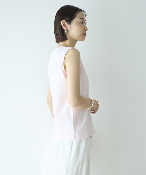 FilMelange(フィルメランジェ)の「FilMelange × Firsthand/フィルメランジェ 別注 ELENI / ノースリーブ クルーネック Tシャツ(Tシャツ/カットソー・レディース・ピンク/レッド・FREE)」の20枚目の写真