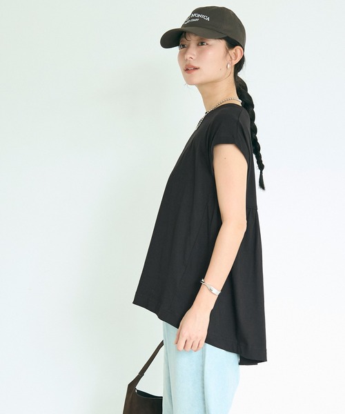 coca(coca)(コカ)の「バックギャザーロールアップスリーブTシャツ(Tシャツ/カットソー・レディース・ブラック/ホワイト・L/M/S)」の4枚目の写真