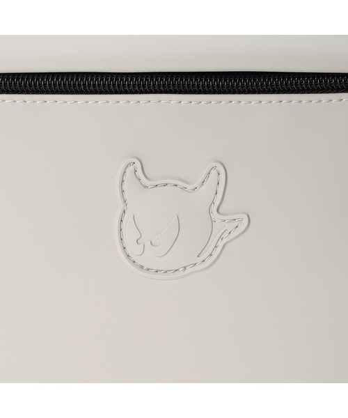 WAAC（ワック）の「MATTE FAUX LEATHER カートバッグ（ハンドバッグ・メンズ・グレー/ブラック・FREE）」の6枚目の写真