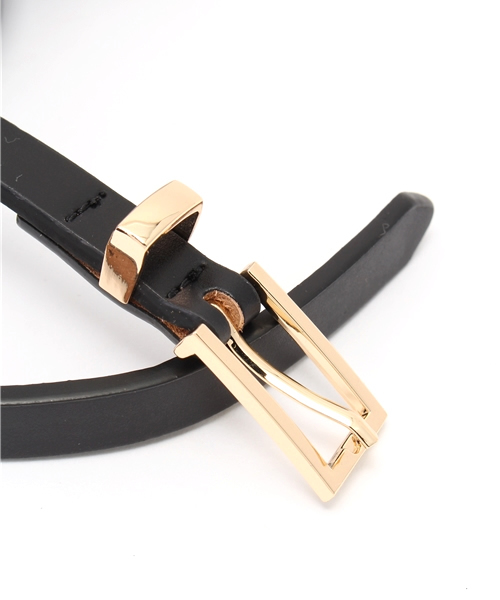 NATURAL BEAUTY BASIC（ナチュラルビューティーベーシック）の「レザースレンダーベルト（ベルト・レディース・ホワイト/ピンク/ベージュ/ブラック・MEDIUM）」の5枚目の写真