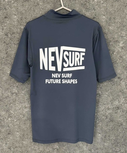 NEV（ネブ）の「メンズ ラッシュガード 水着 半袖 プリント ロゴ バックプリント ネブサーフ NEV（Tシャツ/カットソー・メンズ・ネイビー/ホワイト系その他/ブラック/オレンジ/チャコールグレー/オフホワイト/イエロー/ロイヤルブルー・L/M/XL）」の5枚目の写真