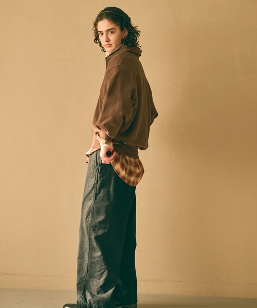 kha:ki(カーキ)の「「KHA:KI / カーキ」SWEAT POLO PULLOVER(Tシャツ/カットソー・レディース・ピンク/ブラウン/アッシュグレー/ブラック・FREE)」の15枚目の写真