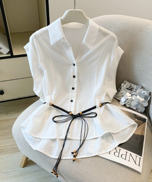 LUCPY(ラクピー)の「ウエストリボンペプラムシャツブラウス(シャツ/ブラウス・レディース・ホワイト/ブルー・LARGE/MEDIUM/SMALL/X-LARGE)」の1枚目の写真