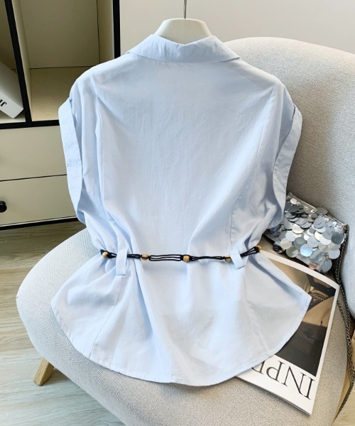 LUCPY(ラクピー)の「ウエストリボンペプラムシャツブラウス(シャツ/ブラウス・レディース・ホワイト/ブルー・LARGE/MEDIUM/SMALL/X-LARGE)」の5枚目の写真