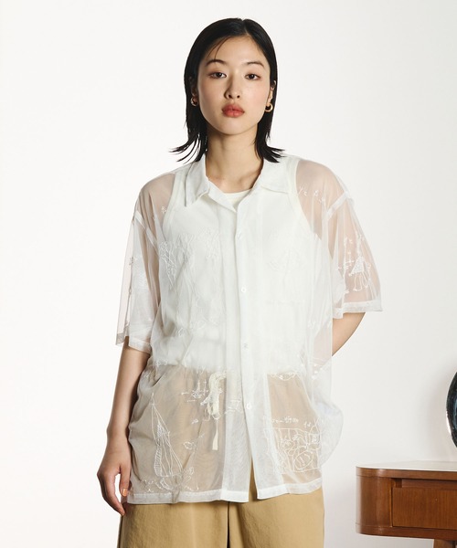 INDIA IS BEAUTIFUL（インディアイズビューティフル）の「【ROSE BUD別注】INDIA IS BEAUTIFUL/EMBROIDERED SHEER TULLE SHIRT（シャツ/ブラウス・レディース・ホワイト/ブラック・ONE SIZE）」の4枚目の写真