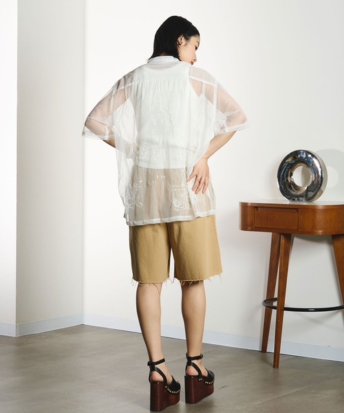 INDIA IS BEAUTIFUL（インディアイズビューティフル）の「【ROSE BUD別注】INDIA IS BEAUTIFUL/EMBROIDERED SHEER TULLE SHIRT（シャツ/ブラウス・レディース・ホワイト/ブラック・ONE SIZE）」の21枚目の写真