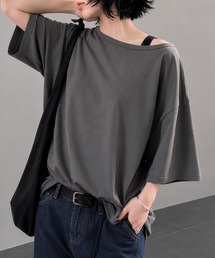 ワンショルダー風ビッグTシャツ