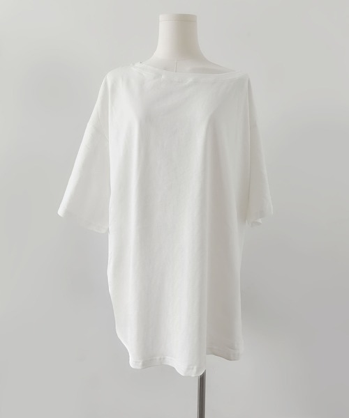 aimoha(アイモハ)の「ワンショルダー風ビッグTシャツ(Tシャツ/カットソー・レディース・ダークグレー/ホワイト・FREE)」の22枚目の写真
