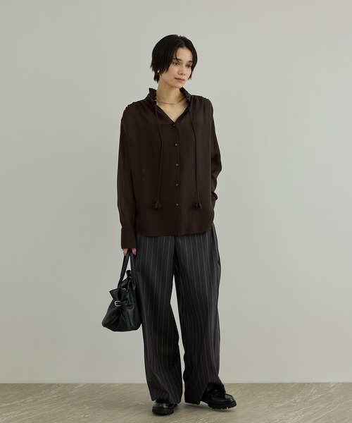 SALON adam et rope'（サロン アダム エ ロペ）の「マルチWAYフリルカラーブラウス（シャツ/ブラウス・レディース・オフホワイト/ブラウン/ブラック・FREE）」の9枚目の写真