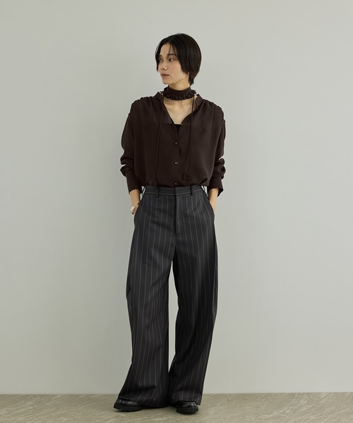 SALON adam et rope'（サロン アダム エ ロペ）の「マルチWAYフリルカラーブラウス（シャツ/ブラウス・レディース・オフホワイト/ブラウン/ブラック・FREE）」の10枚目の写真