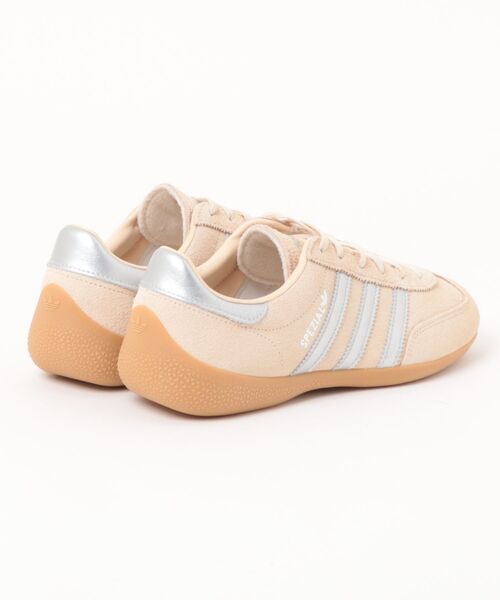 adidas Originals（アディダスオリジナルス）の「【adidas Originals】KI0910 HANDBALL SPEZIAL LO PRO W（スニーカー・レディース・アイボリー・23/24/25/24.5/23.5）」の2枚目の写真