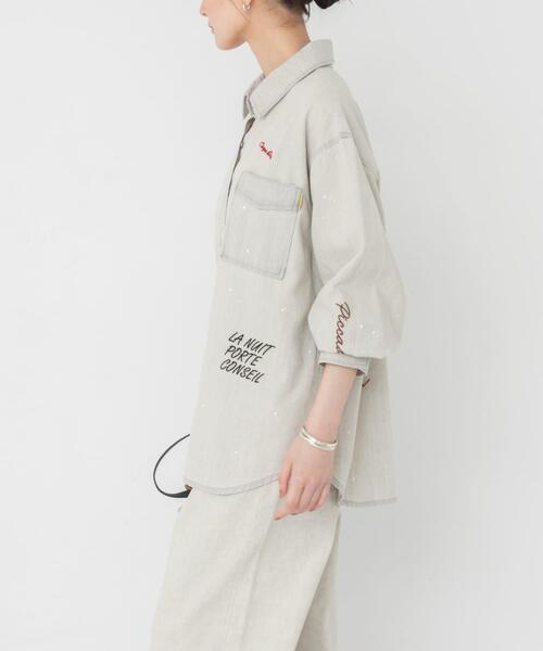 URBAN RESEARCH(アーバンリサーチ)の「『別注』PICCADILLY×URBAN RESEARCH 刺繍デニムシャツ(シャツ/ブラウス・レディース・ライトインディゴブルー/グレー系その他・FREE)」の13枚目の写真