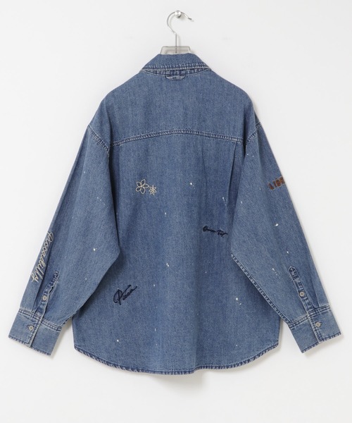 URBAN RESEARCH(アーバンリサーチ)の「『別注』PICCADILLY×URBAN RESEARCH 刺繍デニムシャツ(シャツ/ブラウス・レディース・ライトインディゴブルー/グレー系その他・FREE)」の13枚目の写真