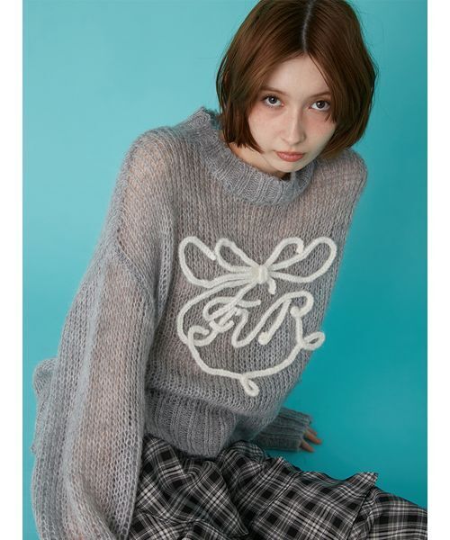 FURFUR(ファーファー)の「リボンロゴ刺繍セーター(ニット/セーター・レディース・グレー/ホワイト/サックスブルー・F)」の2枚目の写真