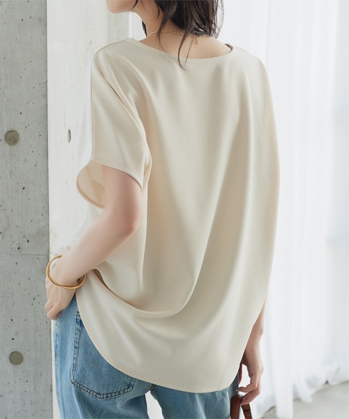 KOBE LETTUCE(コウベレタス)の「前後2way着痩せトップス(Tシャツ/カットソー・レディース・チャコール/アイボリー/ブラック・M)」の4枚目の写真