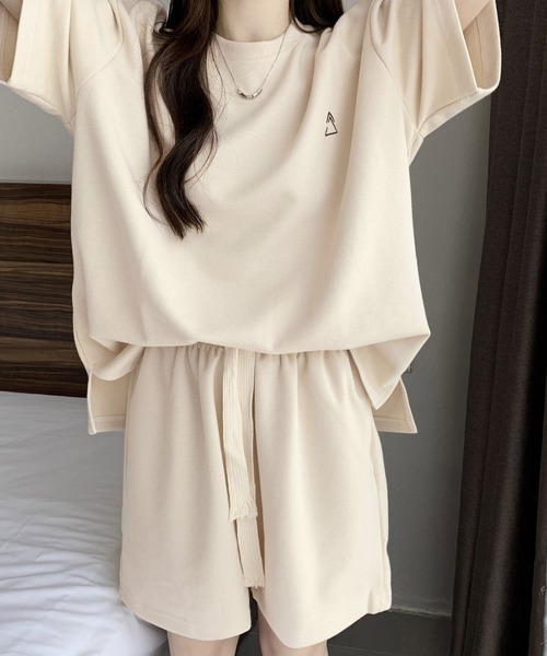 Miniministore(ミニミニストア)の「ワンポイントロゴTシャツセットアップ夏服(セットアップ・レディース・ライトブルー/アイボリー/ダークグレー/ライトグレー・FREE)」の8枚目の写真