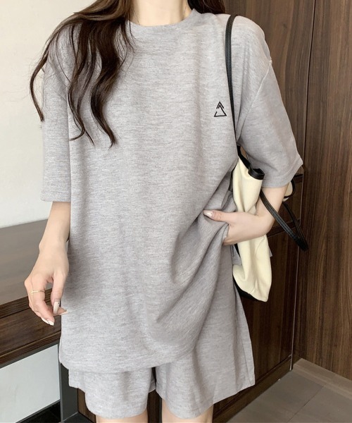 Miniministore(ミニミニストア)の「ワンポイントロゴTシャツセットアップ夏服(セットアップ・レディース・ライトブルー/アイボリー/ダークグレー/ライトグレー・FREE)」の11枚目の写真