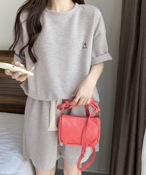 Miniministore(ミニミニストア)の「ワンポイントロゴTシャツセットアップ夏服(セットアップ・レディース・ライトブルー/アイボリー/ダークグレー/ライトグレー・FREE)」の12枚目の写真
