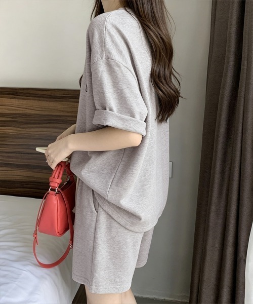Miniministore(ミニミニストア)の「ワンポイントロゴTシャツセットアップ夏服(セットアップ・レディース・ライトブルー/アイボリー/ダークグレー/ライトグレー・FREE)」の13枚目の写真