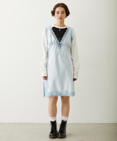 MILKFED.(ミルクフェド)の「V-NECK LACE DRESS(ワンピース・レディース・ブラック/ブラウン/ライトブルー・ONE SIZE)」の4枚目の写真