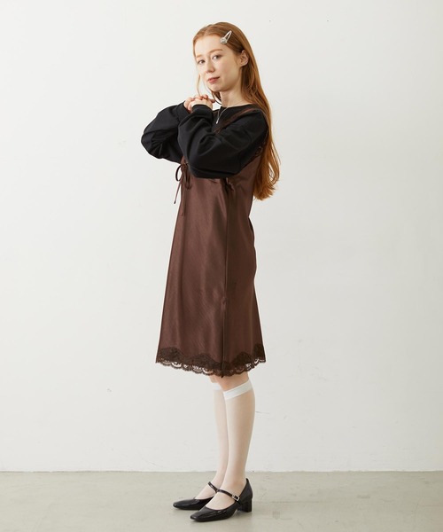 MILKFED.(ミルクフェド)の「V-NECK LACE DRESS(ワンピース・レディース・ブラック/ブラウン/ライトブルー・ONE SIZE)」の13枚目の写真