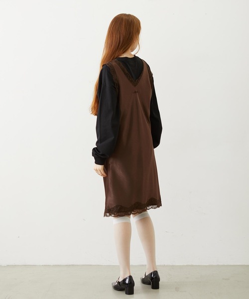 MILKFED.(ミルクフェド)の「V-NECK LACE DRESS(ワンピース・レディース・ブラック/ブラウン/ライトブルー・ONE SIZE)」の14枚目の写真
