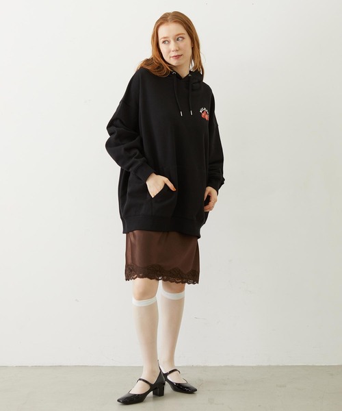 MILKFED.(ミルクフェド)の「V-NECK LACE DRESS(ワンピース・レディース・ブラック/ブラウン/ライトブルー・ONE SIZE)」の21枚目の写真