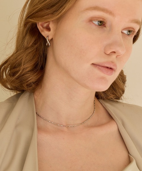 Phoebe（フィービィー）の「【金属アレルギー対応】ミックスドットマグネットチェーンネックレス/ニッケルフリー　ワンタッチ ベーシック 着脱簡単（ネックレス・レディース・イエローゴールド/シルバー・FREE）」の3枚目の写真